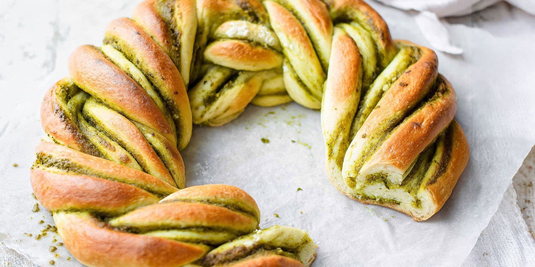 Treccia da aperitivo al pesto di basilico